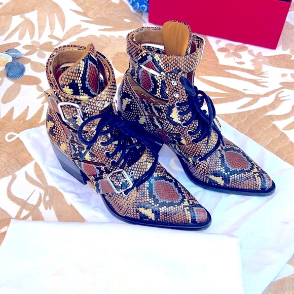 LIKE NEW🐍CHOLE🐍Rylee Python Print Calf Skin Leather Boots🐍 - Picture 5 of 9